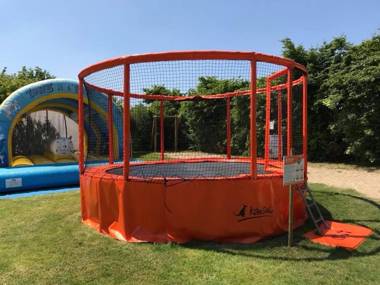 Camping le Rouge Gorge **** 10' Puy du Fou