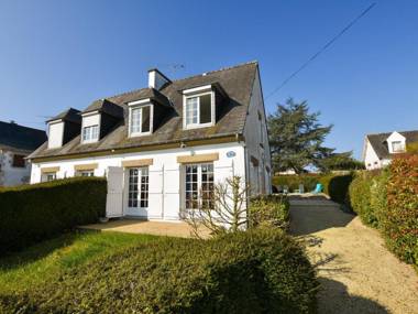 Semi-detached home with garden 500m from the beach golf course - Côte d’Armor