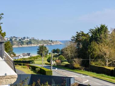 Semi-detached home with garden 500m from the beach golf course - Côte d’Armor