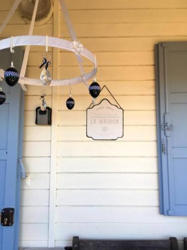 Bungalow d'une chambre avec piscine privee jardin clos et wifi a Saint Chamassy a 3 km de la plage