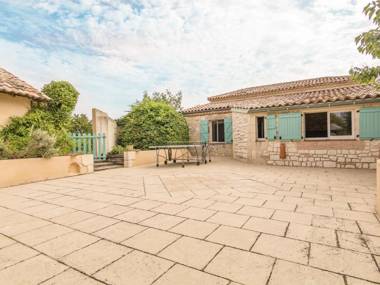 Beautiful Villa in Saint-Nexans with Private Heated Pool