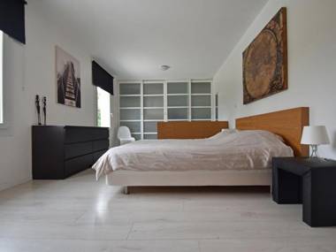 Modern Villa in Malves en Minervois with Private Pool