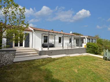 Modern Villa in Malves en Minervois with Private Pool