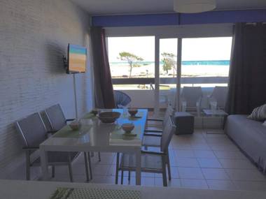 Accès direct plage pour ce T2 avec parking privatif - 4PC125