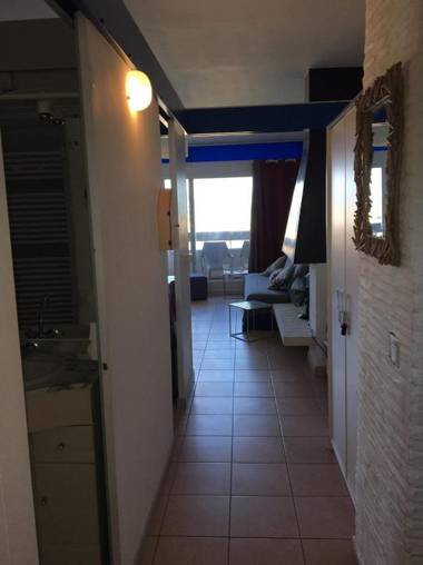 Accès direct plage pour ce T2 avec parking privatif - 4PC125