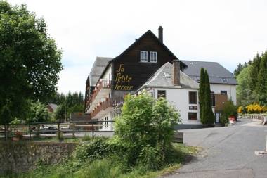 Auberge de la Petite Ferme Super-Besse Est The Originals Relais (Qualys-Hotel)