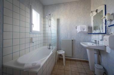 The Originals City Hôtel La Saulaie Saumur Ouest (Inter-Hotel)