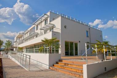 SHANA Hôtel & Résidence