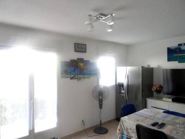 Appartement de 2 chambres avec jardin amenage et wifi a Villeneuve les Avignon