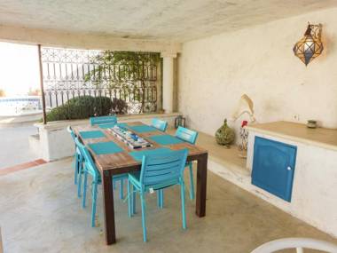very comfortable house located between Raissac and Canet d Aude