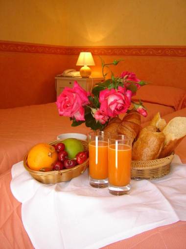 The Originals City Hôtel Le Cheval Rouge Tours Ouest (Inter-Hotel)