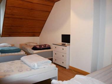 Gîte Vichères 4 pièces 6 personnes - FR-1-581-91