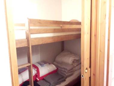 Studio avec balcon amenage a Vars a 1 km des pistes