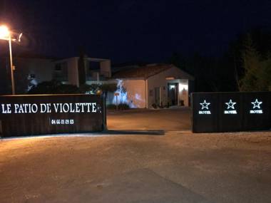 Patio De Violette