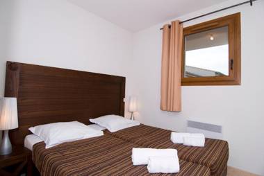 UZES APPART HOTEL Résidence Le Mas des Oliviers