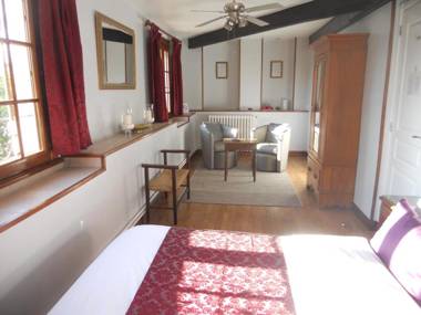 Manoir XV Domaine de Peyrafort