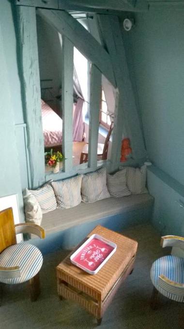 2 bedrooms appartement with enclosed garden and wifi at Troyes