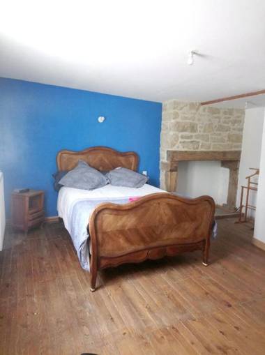 Maison de 2 chambres avec jardin amenage et wifi a Treignac