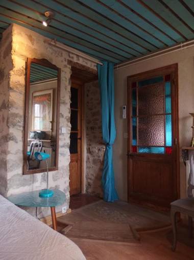 Riverside Home Cottage