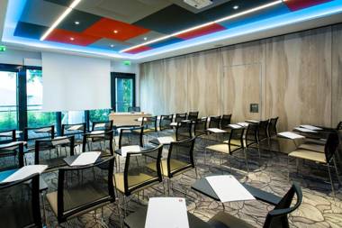 Château Belmont Tours by The Crest Collection