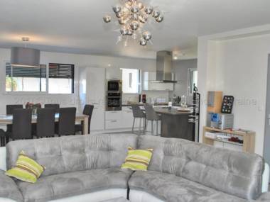 Gîte Tours 7 pièces 14 personnes - FR-1-381-231