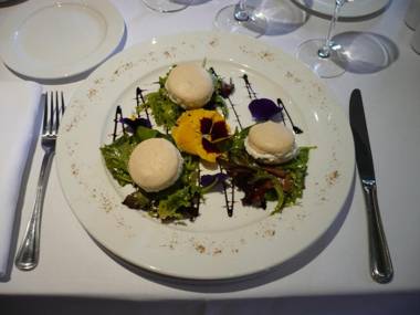 Hotel The Originals Le Manoir de Pierre Levée