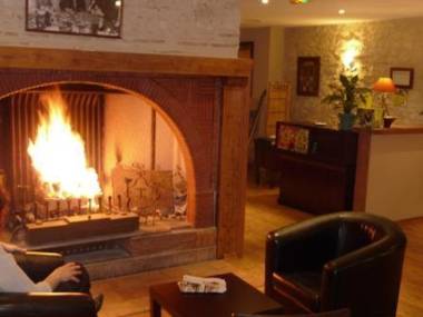 Logis Hôtel Les Voyageurs