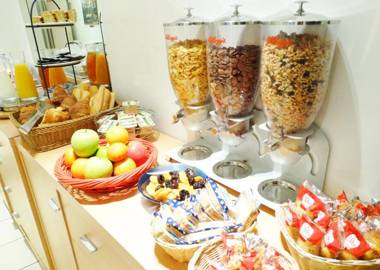 Hotel Ours Blanc - Place Victor Hugo