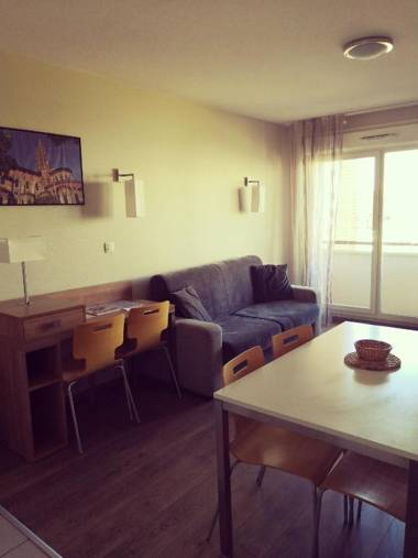 Lagrange Aparthotel Toulouse Saint-Michel