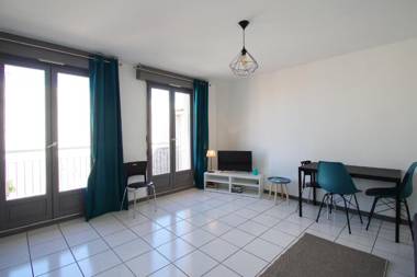 Castellane by Cocoonr