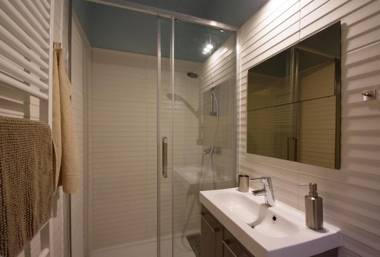 Teinturiers by Cocoonr