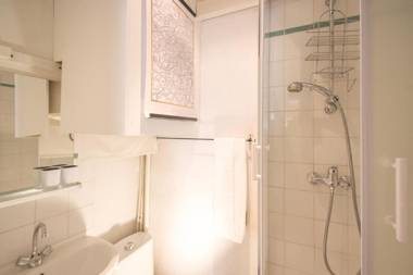 Le Velane by Cocoonr