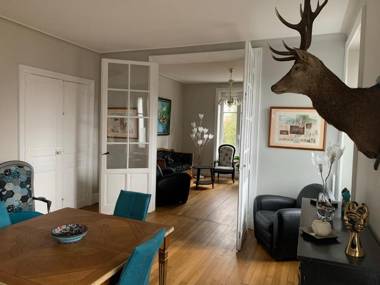 La Maison Bleue « La Charade »