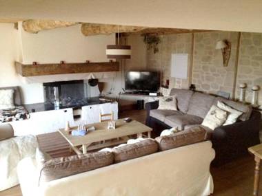 Maison de 4 chambres avec jardin clos et wifi a Boussenac