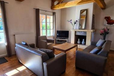 Luxury villa near the cute towns of Sarlat and Rocamadour