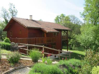 Secluded holiday home with dishwasher close to Sarlat