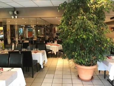 Hotel De La Promenade