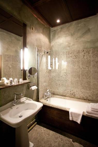 Le Pavillon De Gouffern B&B