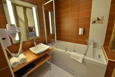 Logis Hotel De La Cote D'or