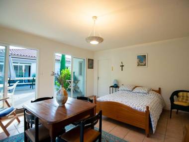 Appartement Savigneux 1 pièce 2 personnes - FR-1-496-218