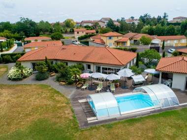 Appartement Savigneux 1 pièce 3 personnes - FR-1-496-217