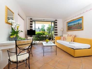 Charming apartment with dishwasher view at the golf course