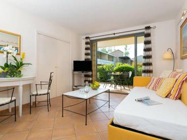 Charming apartment with dishwasher view at the golf course