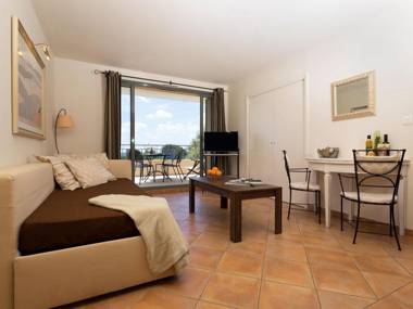 Charming apartment with dishwasher view at the golf course