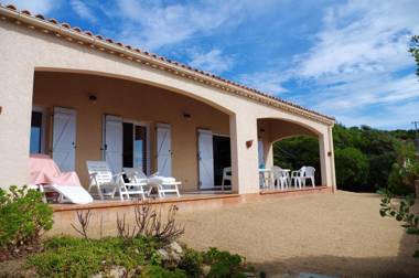 Maison de 3 chambres a Sartene a 400 m de la plage avec vue sur la mer jardin clos et wifi