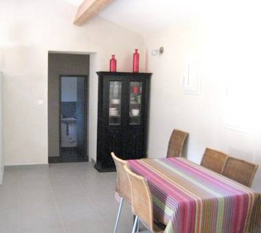 Maison de 3 chambres avec jacuzzi et jardin clos a Sartene