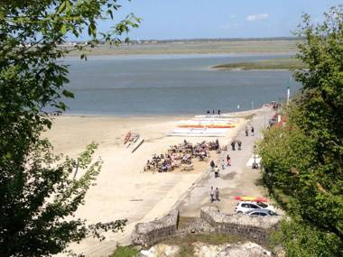 Violette avec parking privé sécurisé