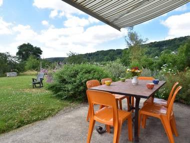 Peaceful Holiday Home in Crux-La-Ville with Fenced Garden & Play Equipment