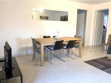 Appartement de 2 chambres avec wifi a Saint Raphael a 5 km de la plage