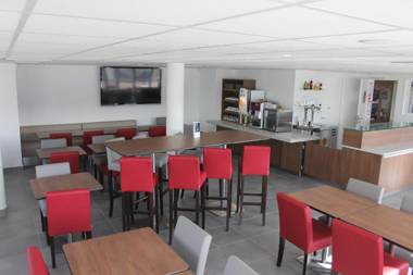 Première Classe Lyon Est - Saint Quentin Fallavier - Aéroport